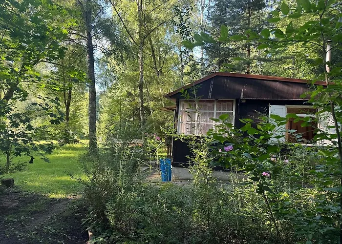 Family Fishing Hut בקתה