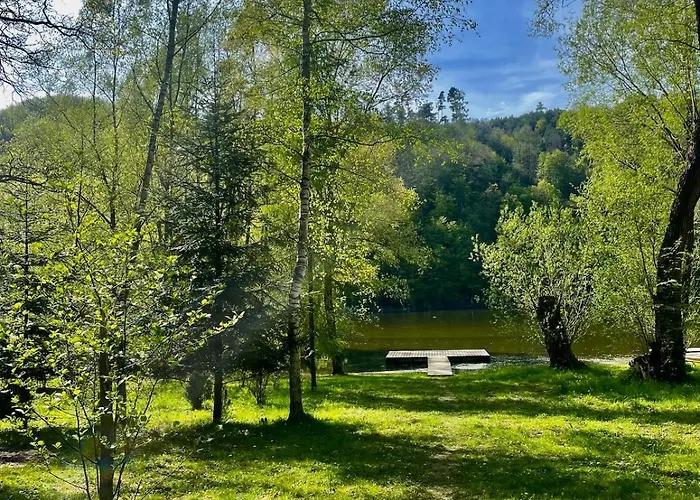 Family Fishing Hut בקתה Stary Petrin